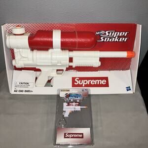 Supreme x Super Soaker 50 Ss19 Squirt Gun Water Pistol Blaster / Keychain *Used*